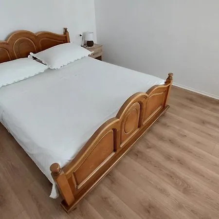 Anka Apartment *